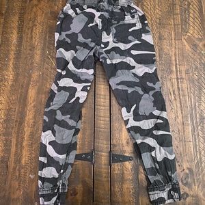 Size 7 Boys Pants - Black Army Print!